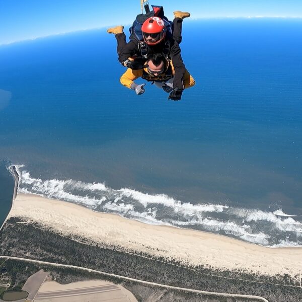 Primeiro Salto de Paraquedas - Tandem - Image 3
